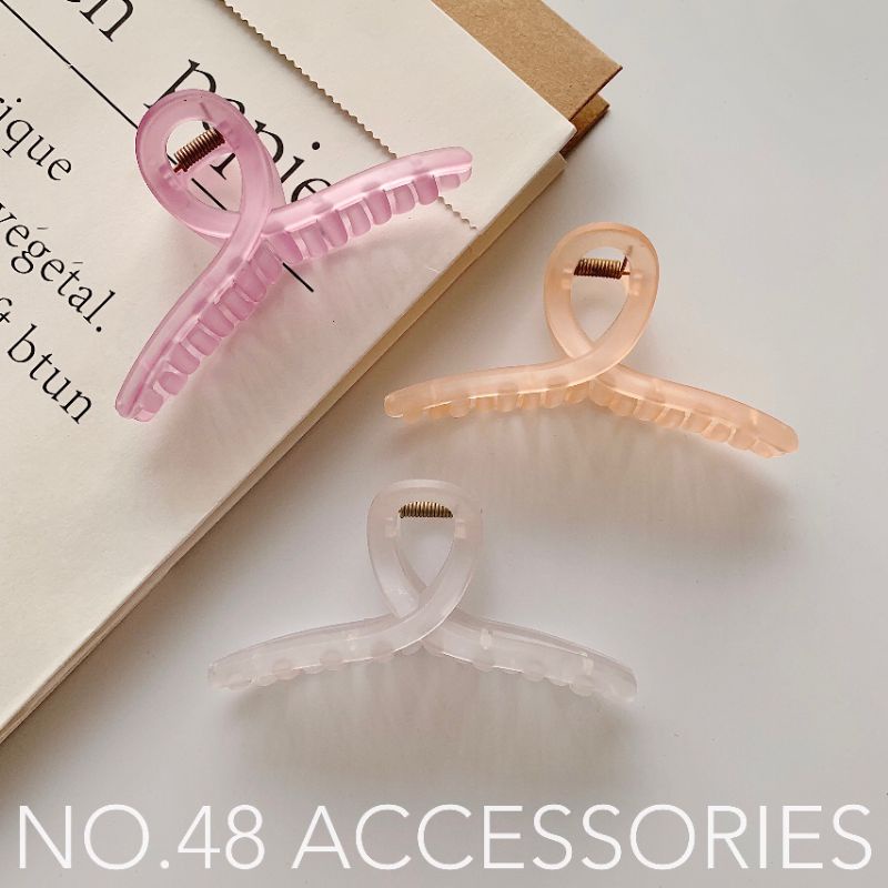 Kẹp càng cua dáng xoắn nhiều màu chất liệu nhựa cao cấp phong cách Hàn Quốc No48