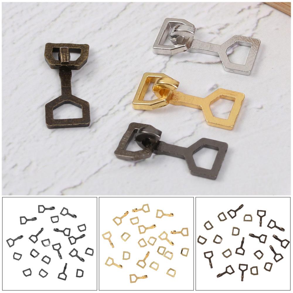 Set 10 Nút Thắt Lưng 4 Màu Bằng Kim Loại Cho Búp Bê