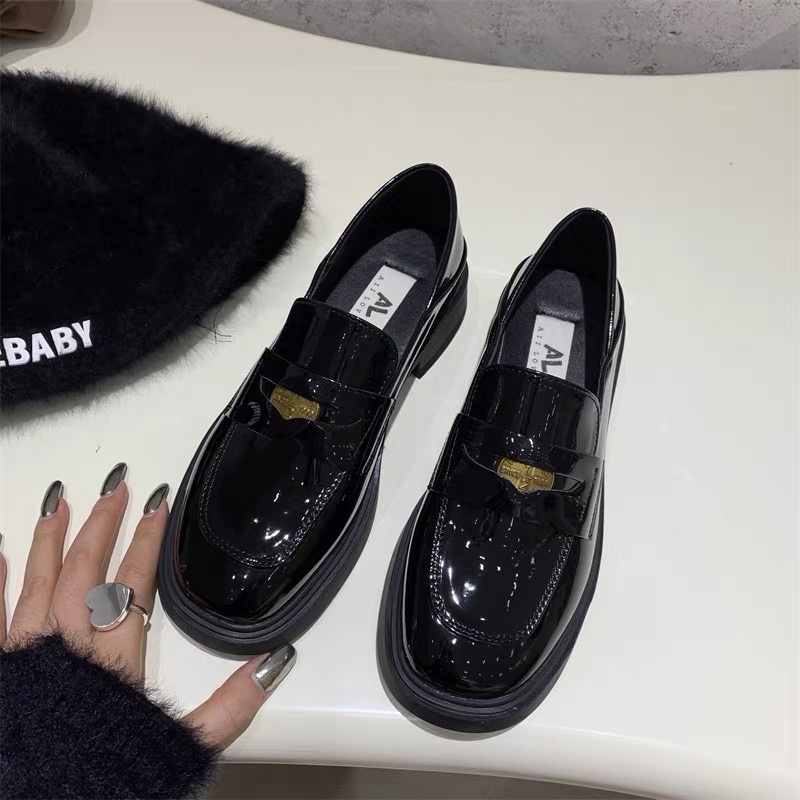 Giày oxford mũi vuông phối màu