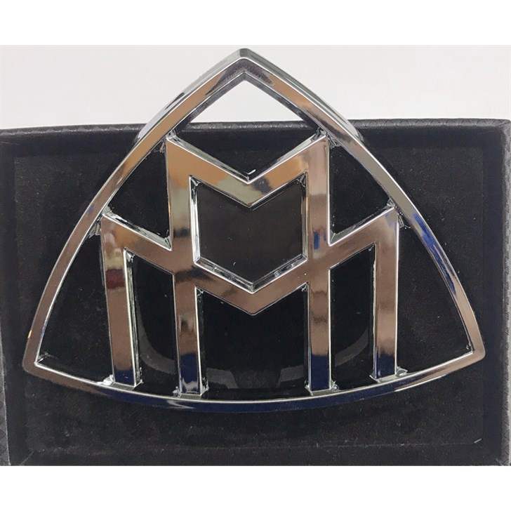 Logo Maybach cốp sau xe Mercedes Benz