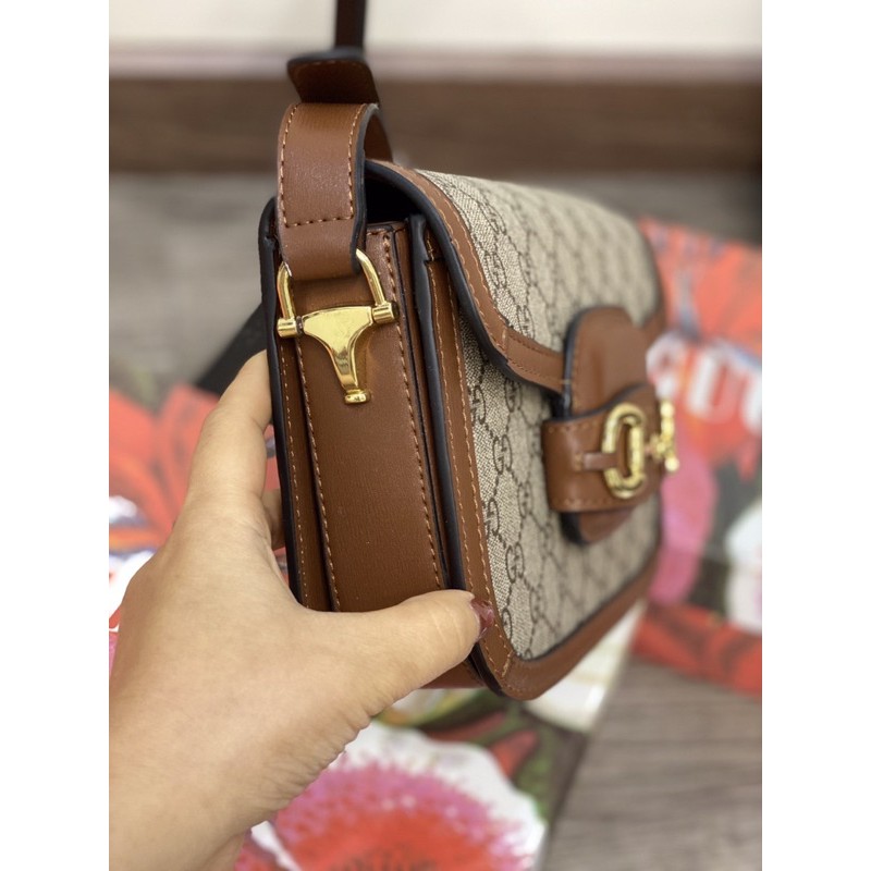 Túi đeo chéo Horsebit 1955 shoulder bag hoạ tiết logo viền nâu fullbox có hộp