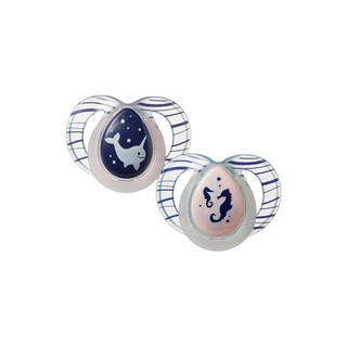 Ty ngậm dạ quang Tommee Tippee 6-18 tháng vỉ 2 cái