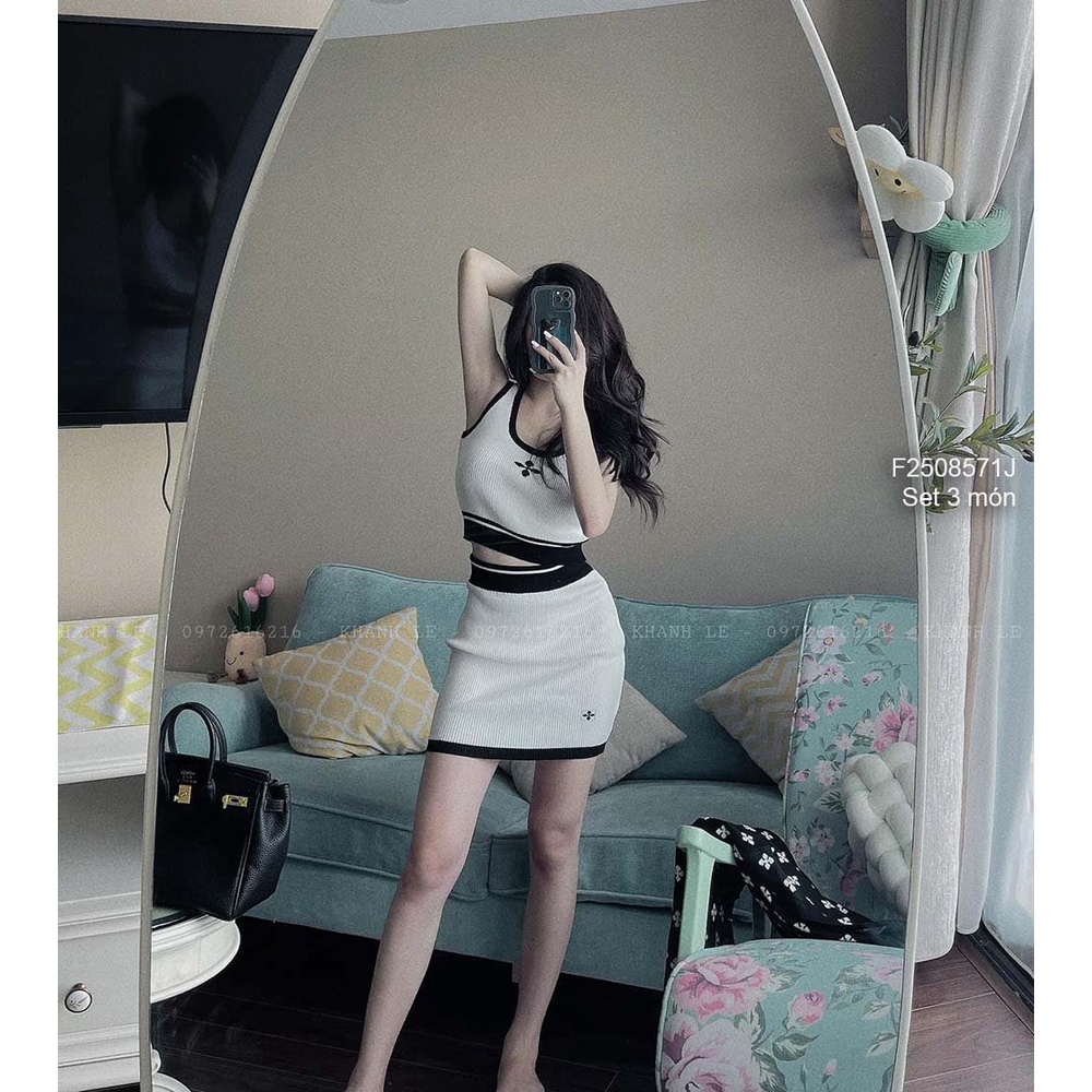 Set 3 món áo khoác họa tiết tay dài áo croptop sát nách kèm chân váy ôm ngắn!