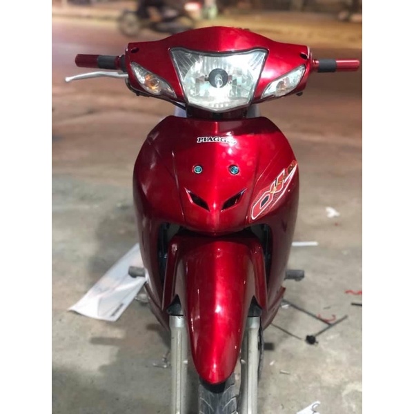 Decal màu đỏ mận 3 lớp, Chuyên dán trang trí đổi màu ô tô xe máy...