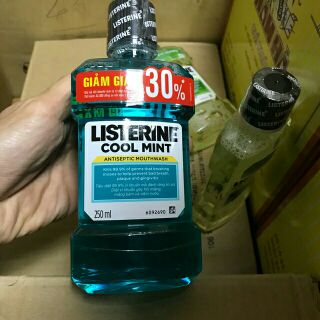 Nước súc miệng Listerine cool mint