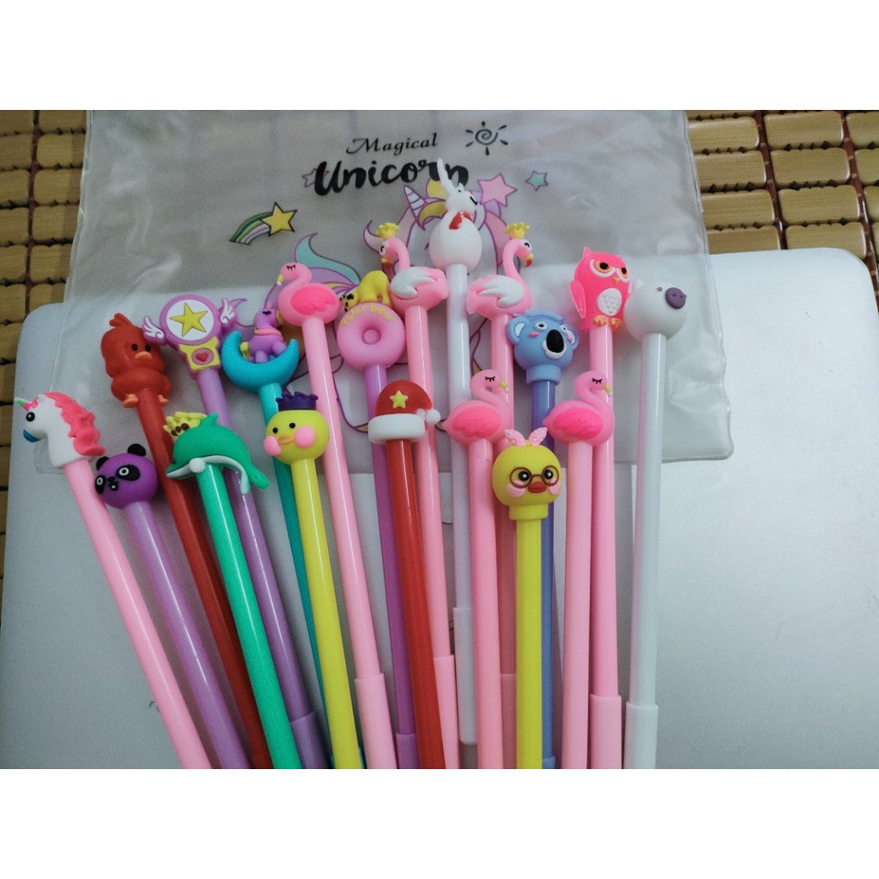 Bút nước mực xanh / đen cute hoạt hình dễ thương mẫu bút ngẫu nhiên