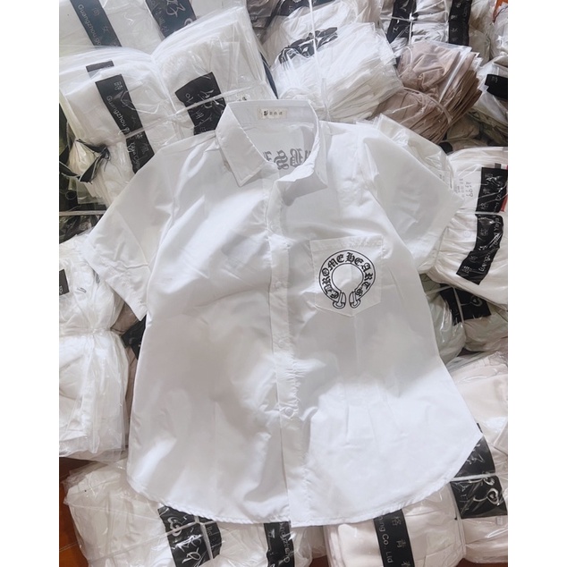 Áo sơ mi thô cộc logo in thánh giá mặt sau | BigBuy360 - bigbuy360.vn