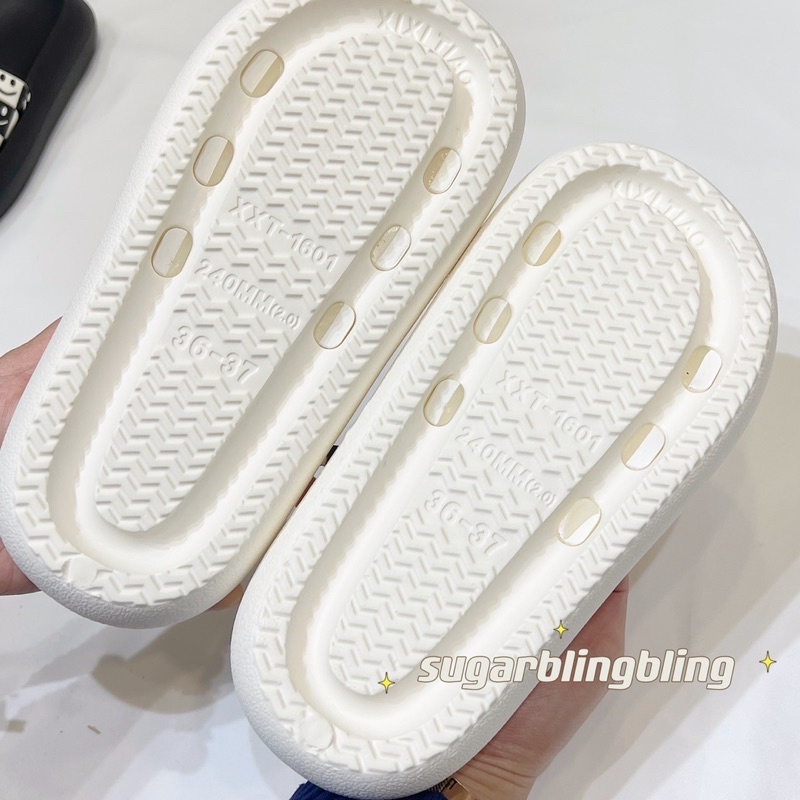 Dép bánh mì, Dép quai ngang mặt cười kẻ caro phong cách ulzzang | Sugarblingbling