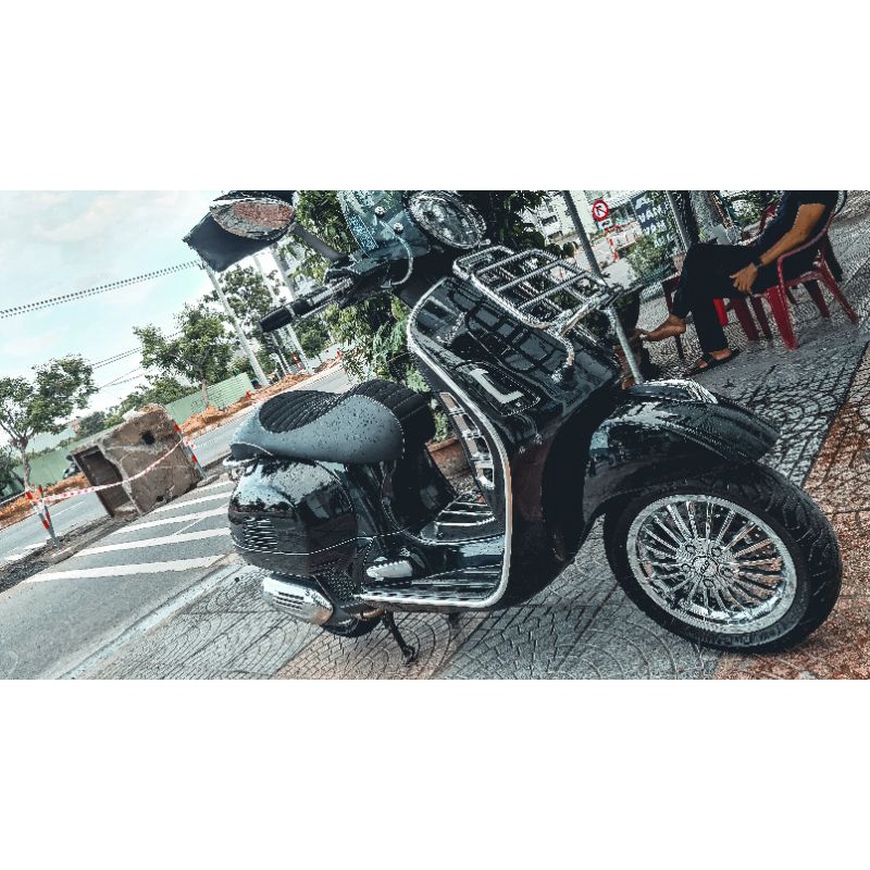 Yên solo Vespa GTS Sport chính hãng