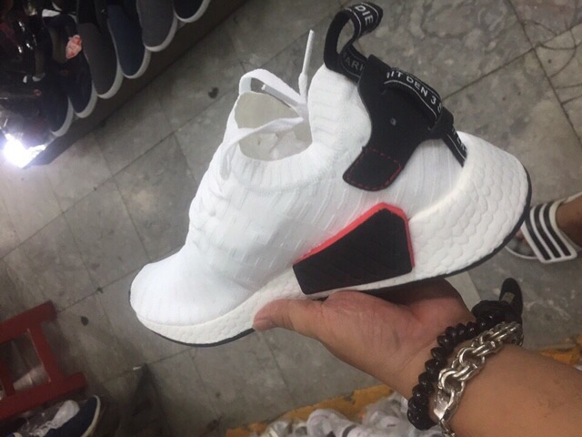 Hot Sales (Xả Hàng Đón 2020). GIẦY THỂ THAO Sneaker NMD R2 WHITE BLACK ": ‣