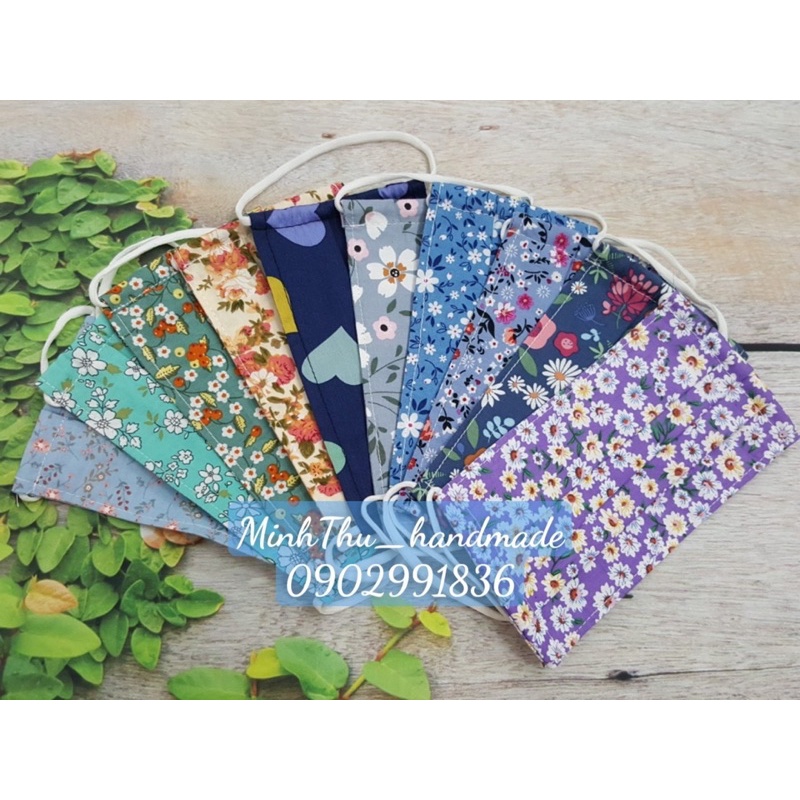 Khẩu trang vải thô họa tiết hoa nhí vintage, hình thật