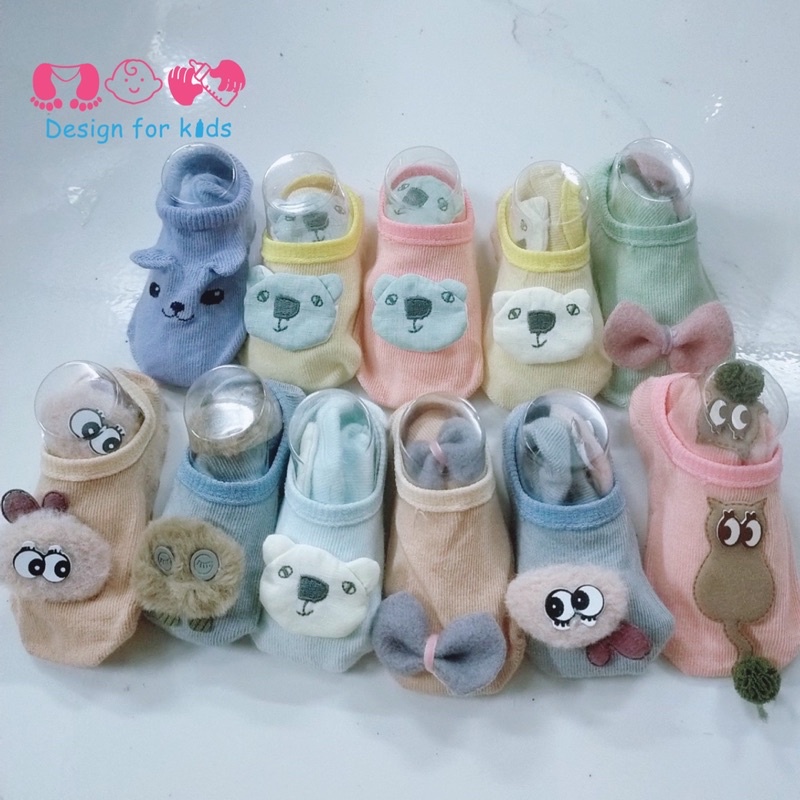 Tất đính nơ, gắn mặt thú dễ thương cho bé yêu