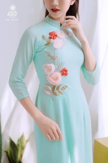 Áo dài may sẵn kết hoa thủ công