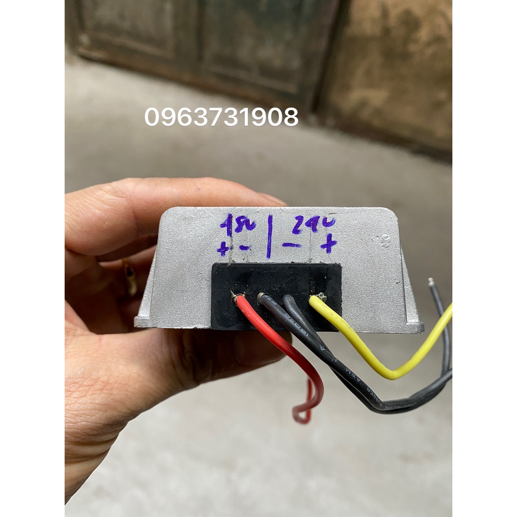 Thiết bị đổi điện 48v xuống điện 24V 10A chống nước