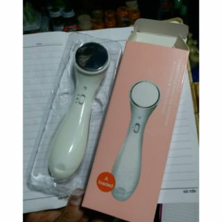 Máy massage mặt ion