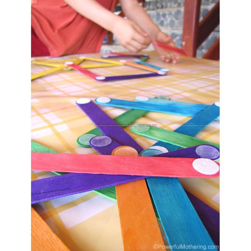 Băng Dính Gai Velcro Tròn, Khóa nhám Có Sẵn Keo Dán: Loại 1.3 cm dùng để ghép quyển bóc dán, giáo cụ Montessori