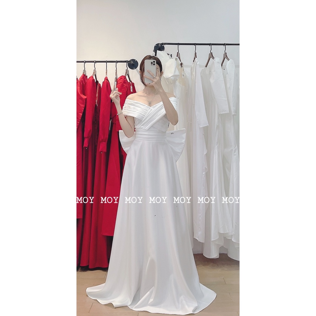 Váy bệt vai phi xếp ly eo nơ dài đan lưng - Váy cưới thiết kế