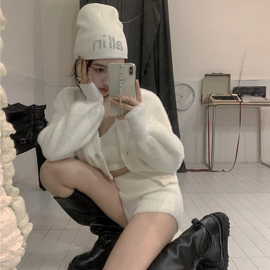Áo Khoác Cardigan Dài Tay/Áo Hai Dây/Quần Short Xinh Xắn Thời Trang Cho Nữ | BigBuy360 - bigbuy360.vn