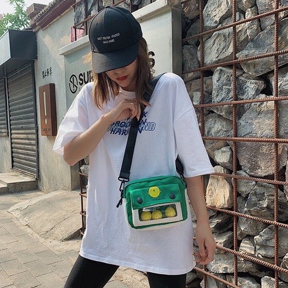 💥HOT TREND💥 Túi đeo chéo tặng kèm con vịt CUTE vải canvas bền, giữ form túi