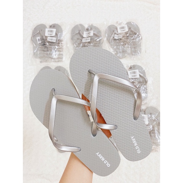 DÉP KẸP NỮ OLD NAVY MÀU XÁM