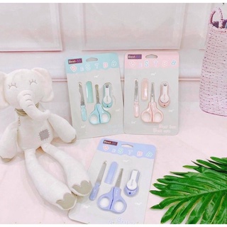 Bộ/vỉ bấm móng Best BB gồm 3 chi tiết: kéo cắt móng,kìm bấm móng