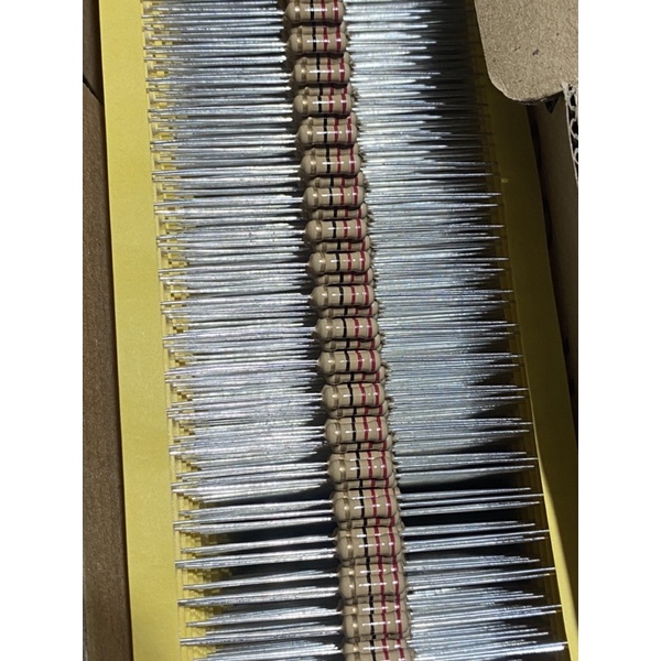 Hộp điện trở 1/2w 22ôm 5% chân đồng xịn ( hộp 2000pcs)