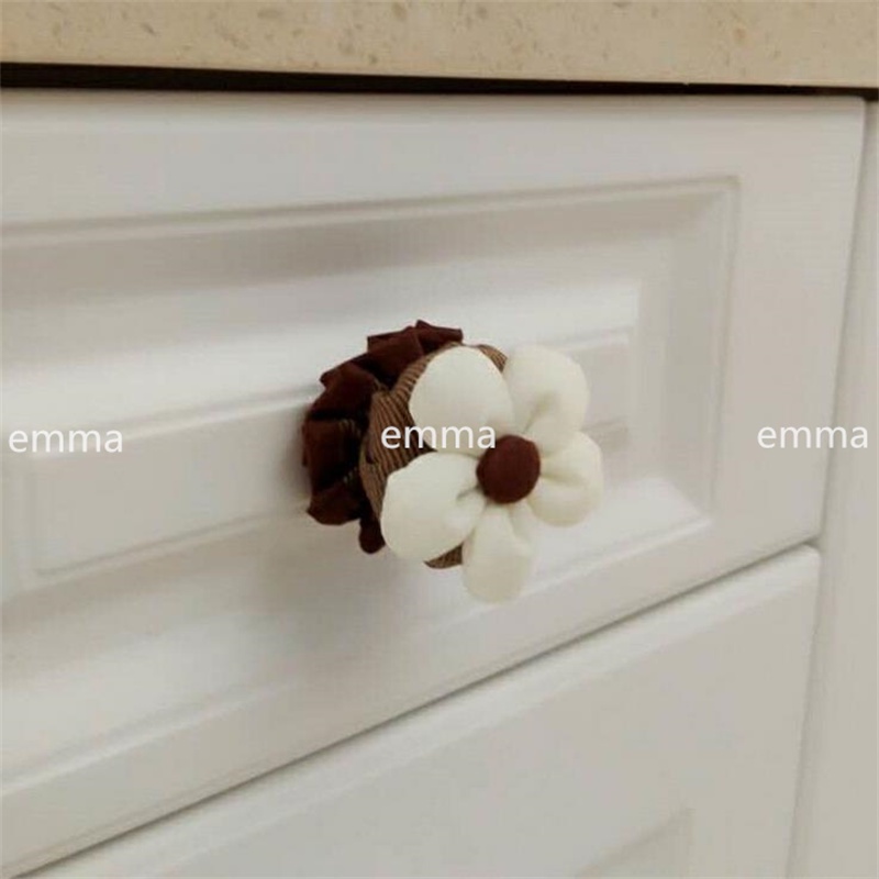 Bộ 2 Vỏ Bọc Tay Cầm Ngăn Kéo Tủ Bằng Cotton Hình Hoa Cỡ Nhỏ Chống Va Chạm Tiện Dụng