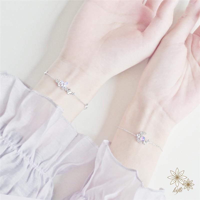 【kifli】Vòng Tay Hình Bướm / Lưỡi Liềm Cao Cấp Nhẹ Nhàng Sang Trọng Cá Tính Dành Cho Bạn Gái