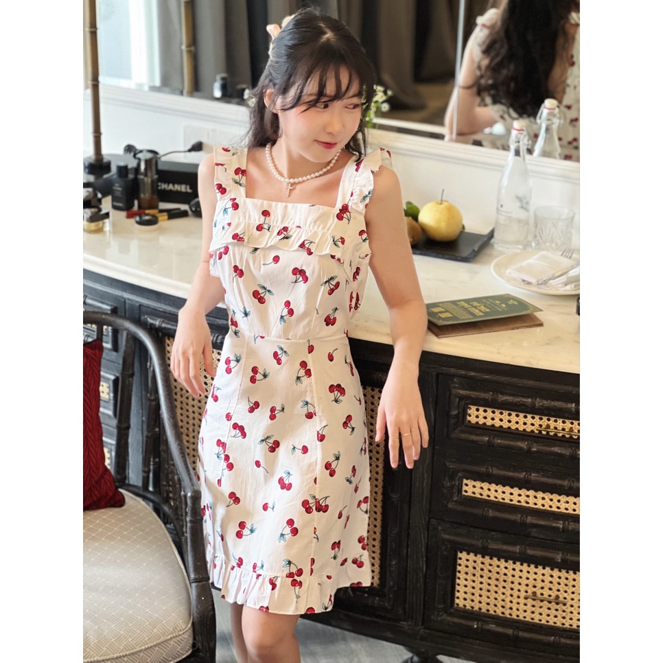 Đầm nữ Emily Dress – Là Hoa