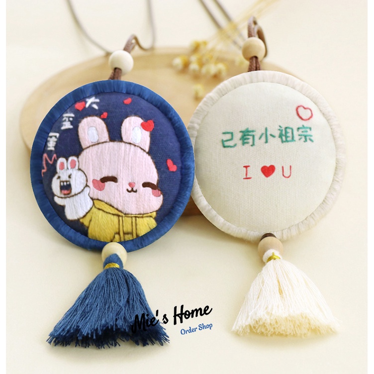 Bộ đồ thêu tay mặt dây chuyền tự làm hình tròn/ Vuông thủ công/Quà tặng đại diện tình yêu Kit DIY - Mie Handmade Shop