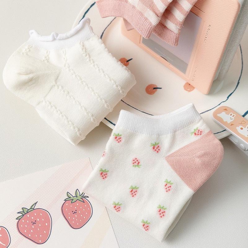 PVN50284 Set 5 vớ nữ cổ ngắn họa tiết dâu tây cute dễ thương phong cách Hàn Quốc Giá Rẻ