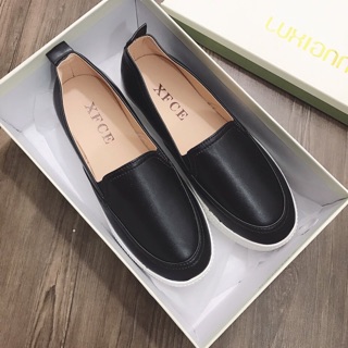 Giày slip on
