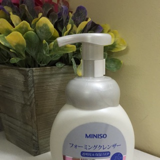 Sữa rửa mặt Miniso 
