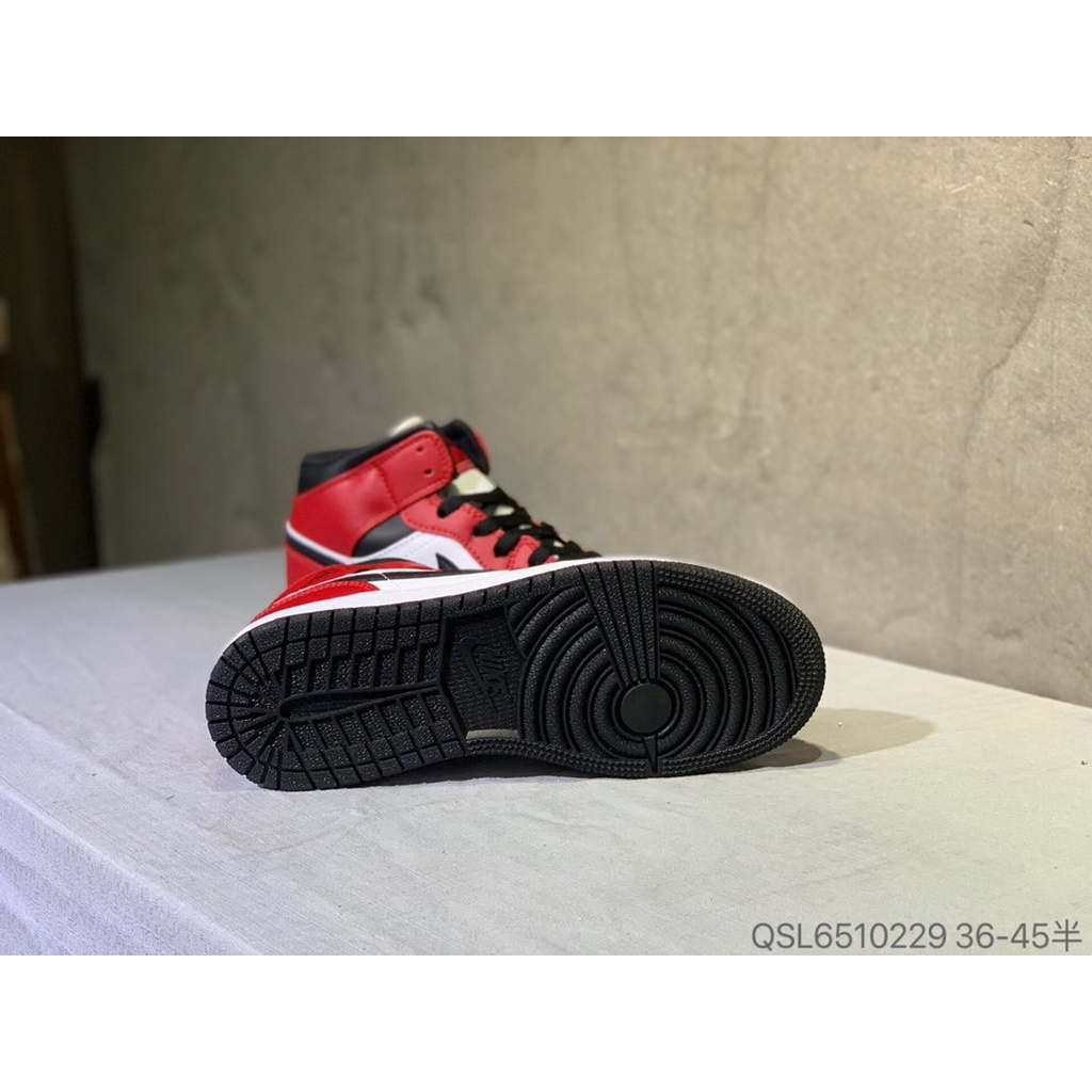 Giày Thể Thao Chơi Bóng Rổ Cổ Điển Size 36-45 Air Jordan 1
