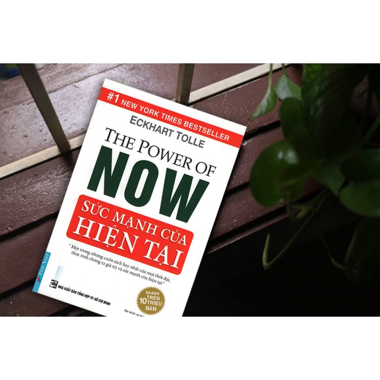 Sách - Combo Sức mạnh của hiện tại 49736 + Khoảnh khắc người sáng tạo 48579 - First News Tặng Kèm Bookmark