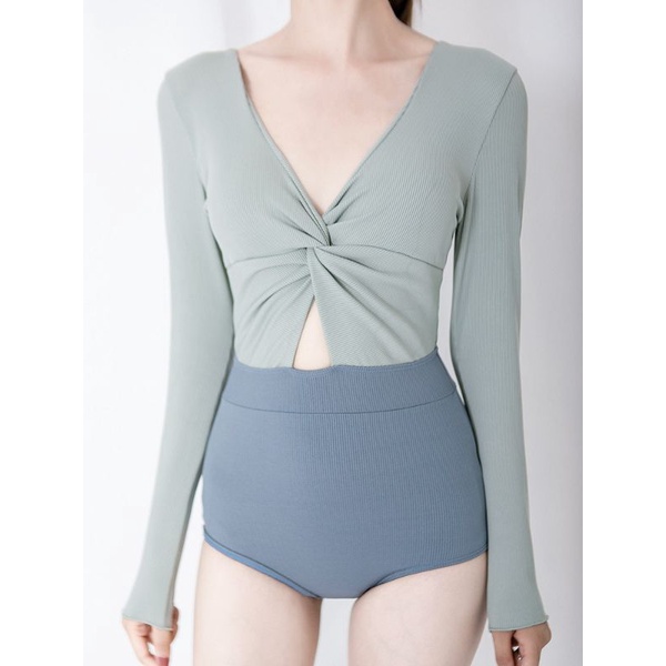 Bikini đi biển, Đồ bơi nữ liền thân dài tay màu xanh mặc đi biển đi bơi cực sexy Bikino 69