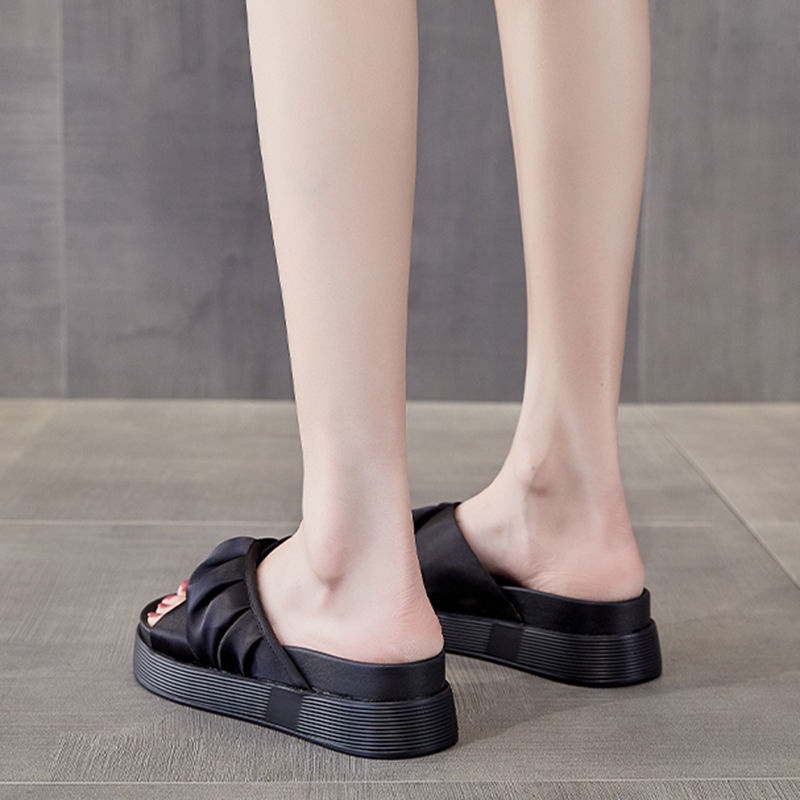 Dép đi biển Dép bánh mì đế cao Sandal Thiết Kế Mới Thời Trang 2022 Dành Cho Nữ