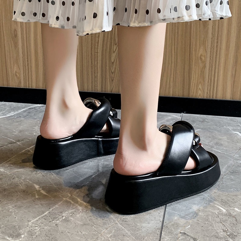 Dép Sandal Đế Dày Tăng Chiều Cao Phong Cách Mới Dễ Phối Đồ Thời Trang Xuân Hè