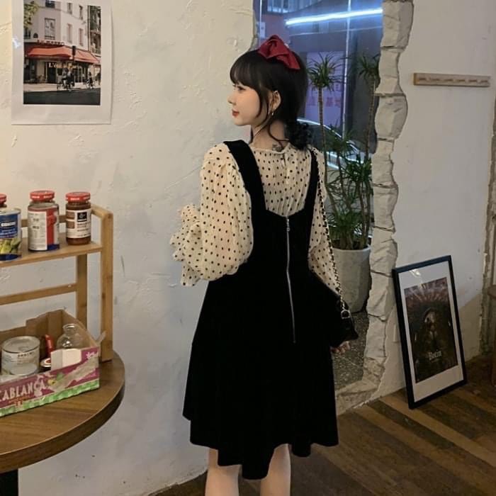 Set váy nhung áo châm bi ULZZANG thời trang nữ Hàn Quốc, váy yếm áo ren