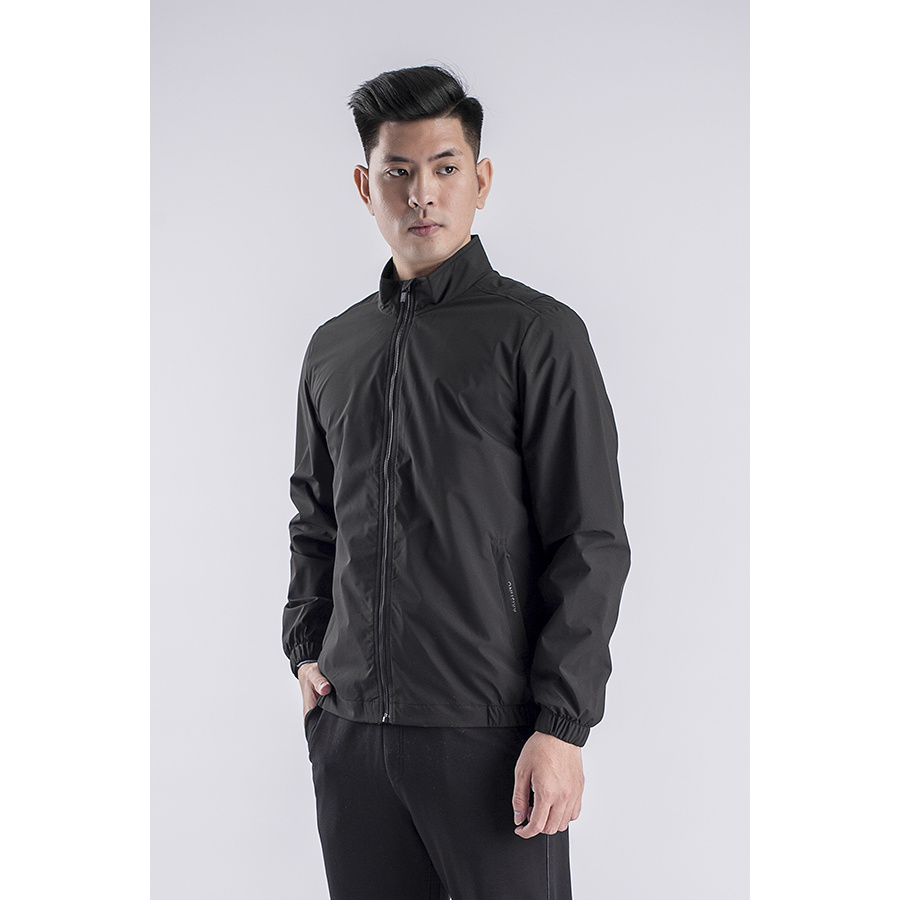 Áo khoác gió nam 2 lớp Aristino AJK018W8 Jacket dáng suông vừa bo tay bo gấu tiện lợi vải Polyester bền màu sắc nét