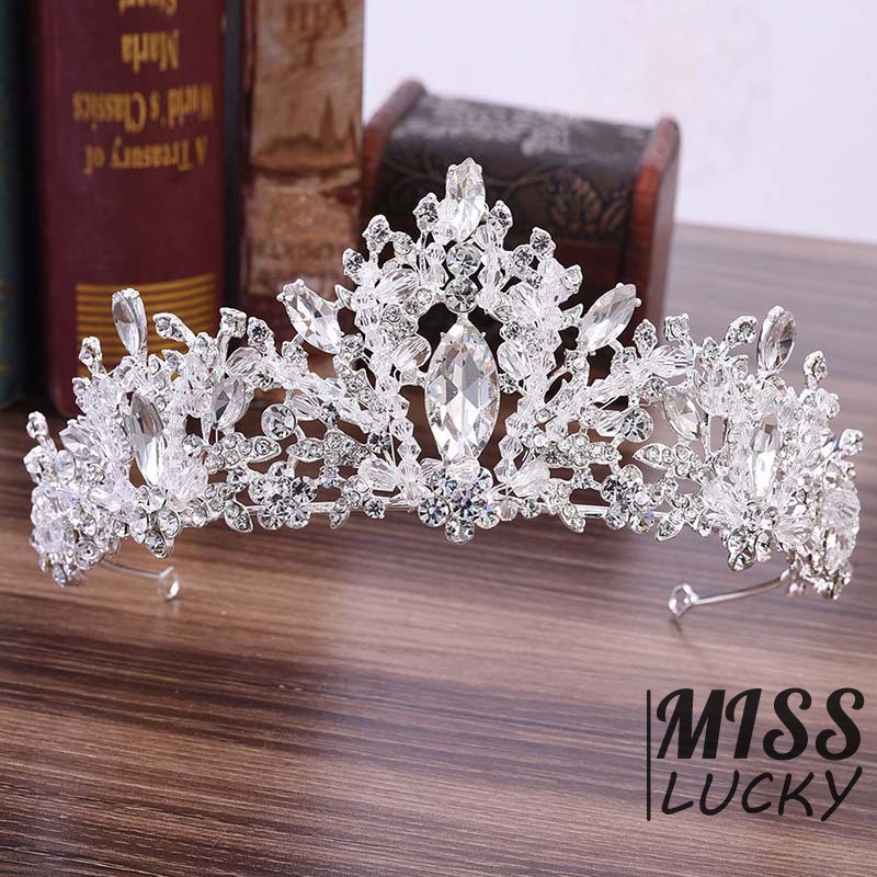 Vương Miệng Cô Dâu Thời Trang Thanh Tú