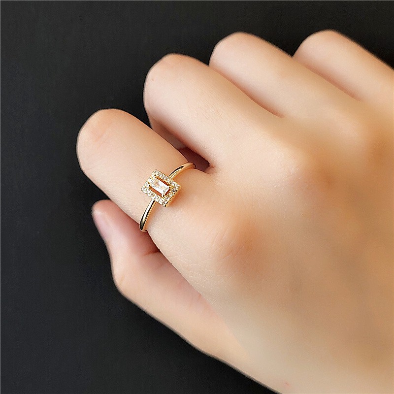 Korean exquisite luxury diamond ring B0018