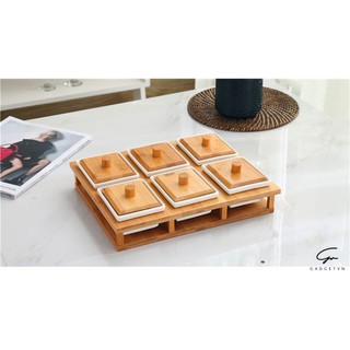 Khay mứt tết cao cấp thiết kế 6 ngăn đựng bằng sứ trắng, giá đỡ và nắp bằng gỗ sang trọng, thích hợp làm quà tặng
