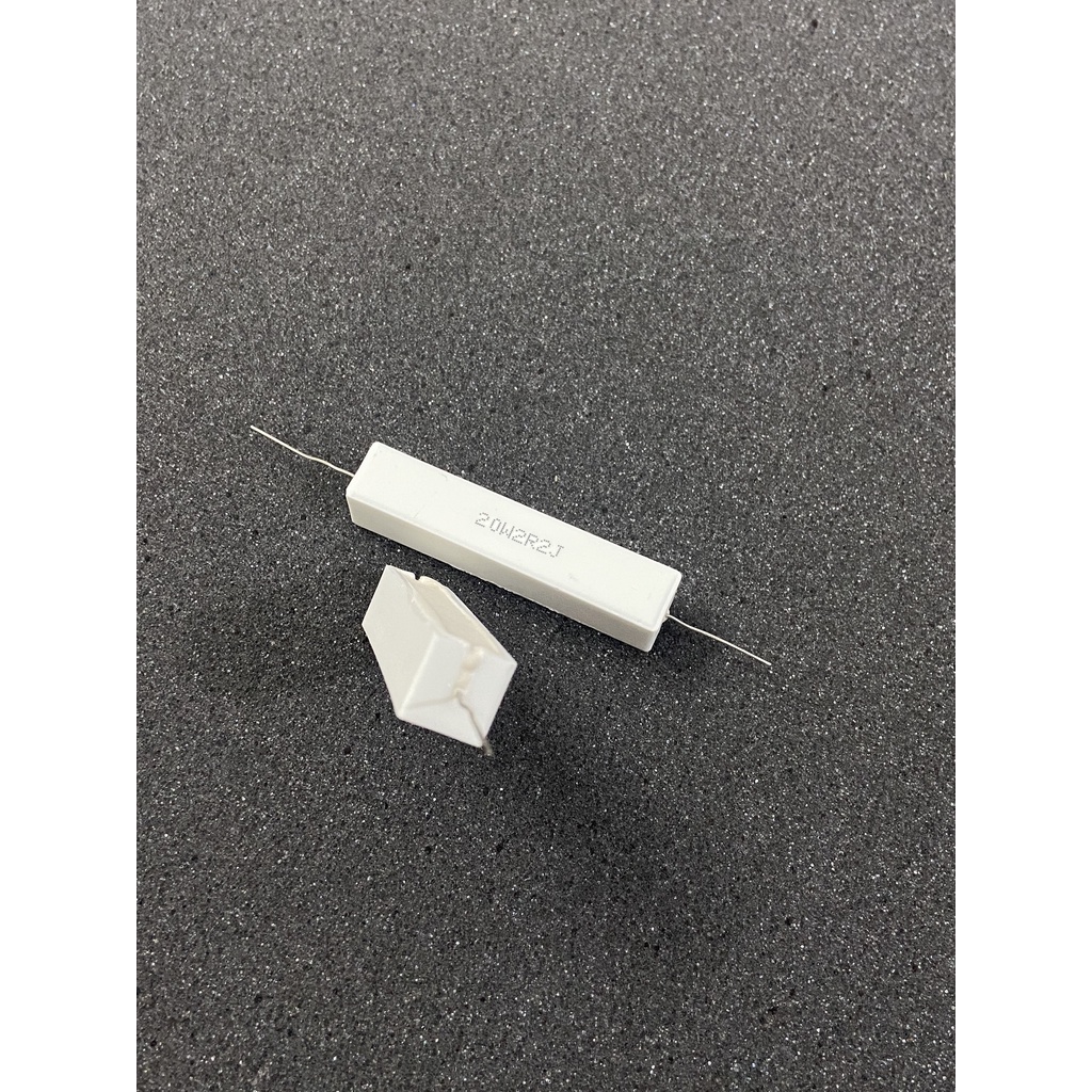 Trở sứ 2.2 ôm 20 wat loại tốt cho mạch phân tần loa