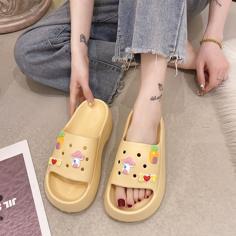 Tikp Dép Sandal Tikp Đục Lỗ Thoáng Khí Chống Mòn Thoải Mái Có 4 Màu Size 36-41 MS082 Thời Trang Đi Biển Cho Nữ
