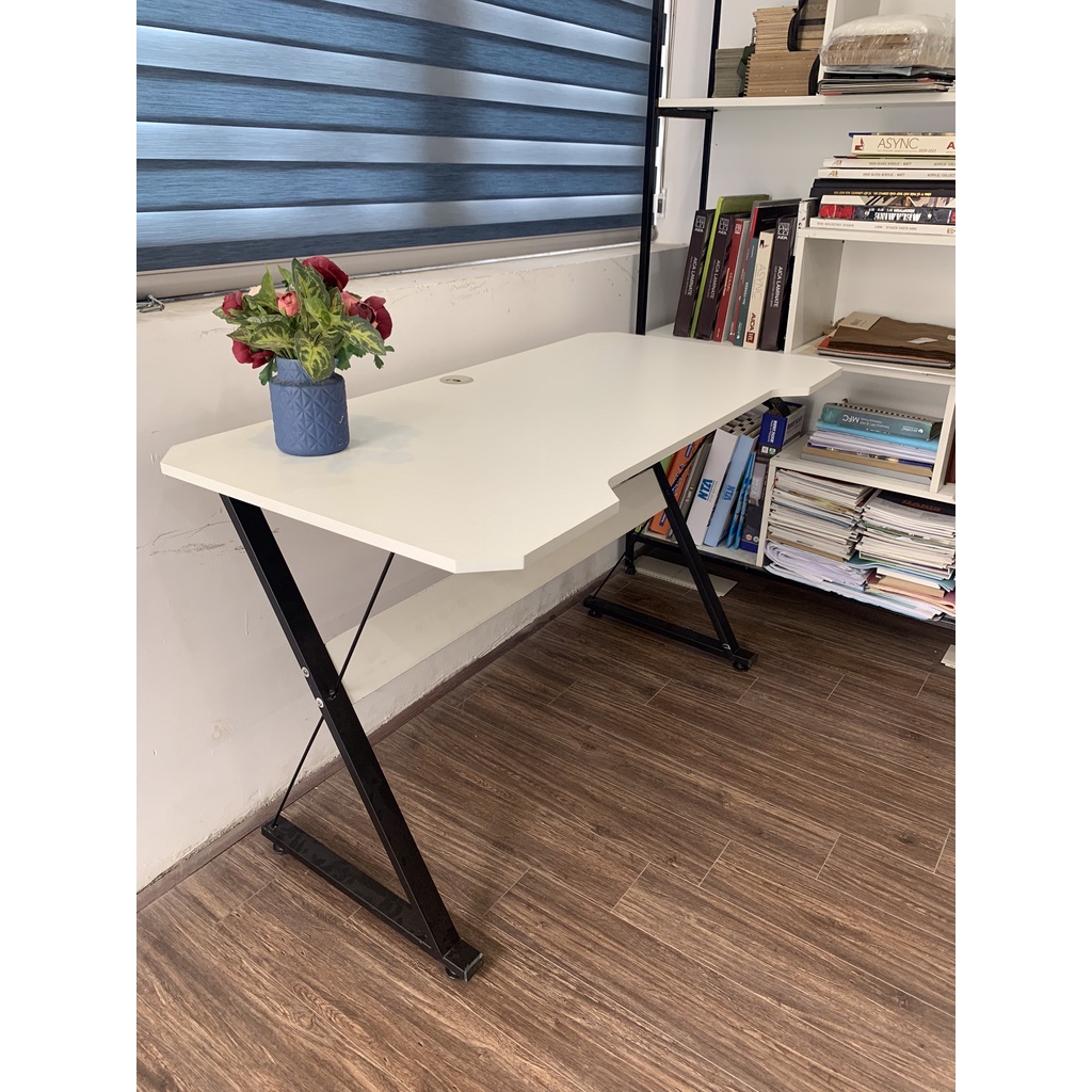 Bàn gaming chữ Z K chân sắt 2x4cm chắc chắn bền đẹp giá rẻ, bàn làm việc giá xưởng thiết kế đẹp mắt tiện lợi