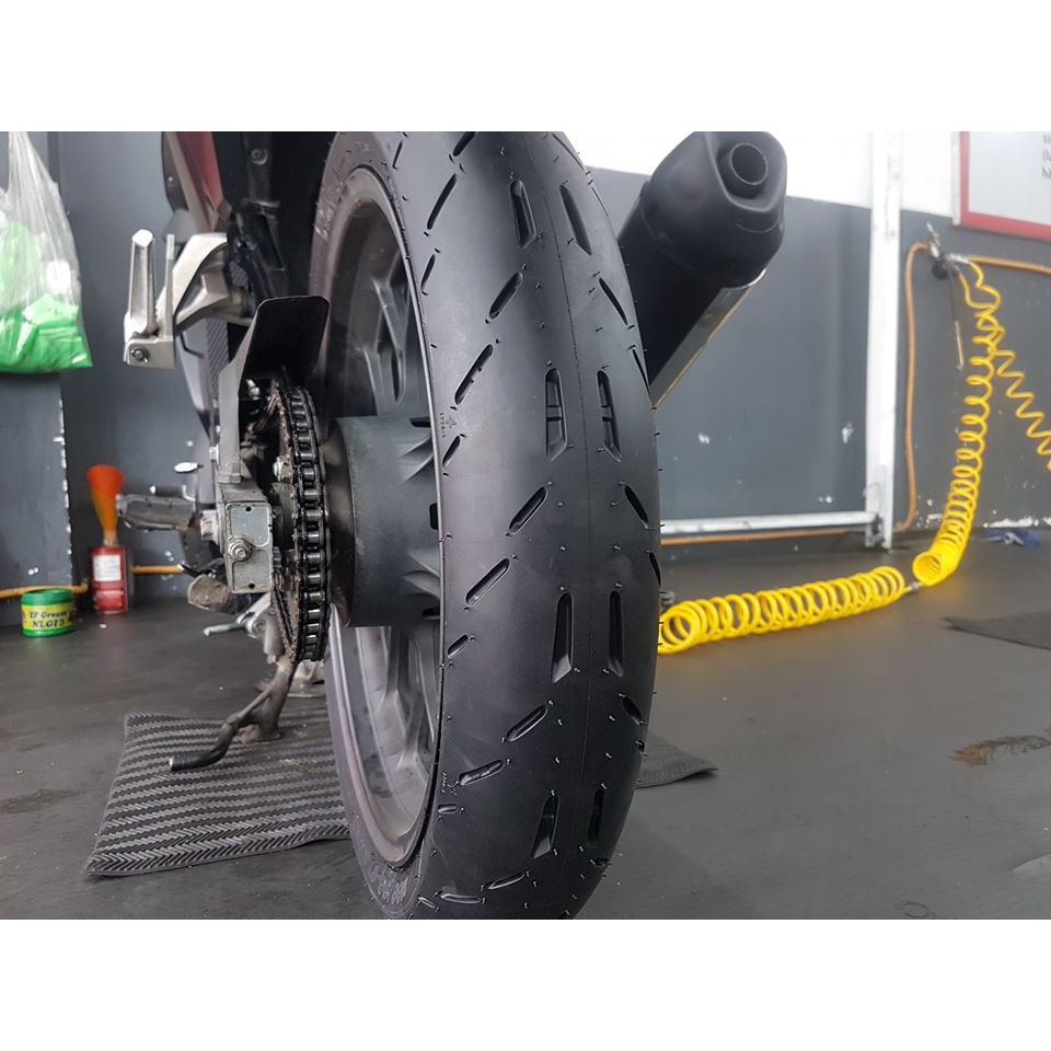 Vỏ Michelin Pilot Moto GP 90/80-17 hoặc 100/80-17