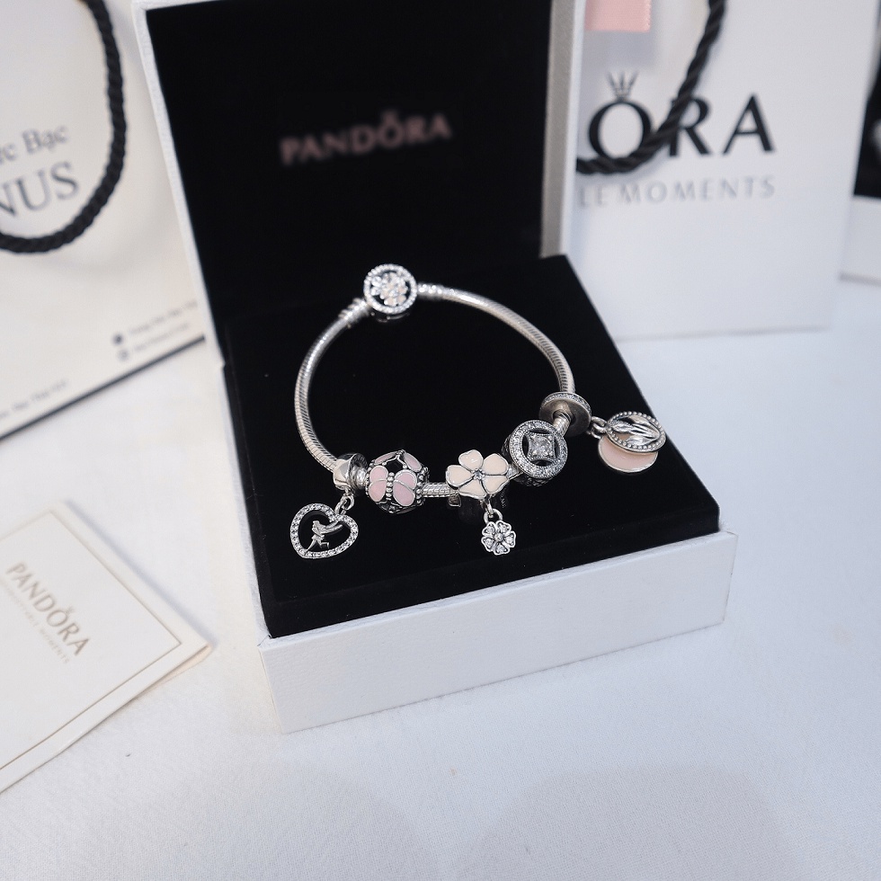 Vòng charm cá tính với tone màu hường- Bạc 925 cao cấp- VENUS003