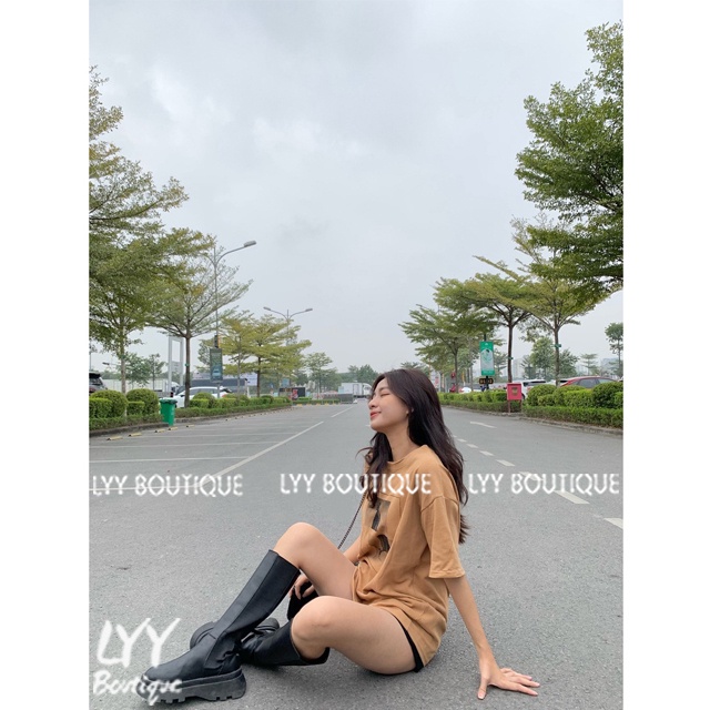 Áo phông nữ in hình cô gái form rộng 5 màu hot hit, Áo thun chất cotton Quảng Châu LYY BOUTIQUE