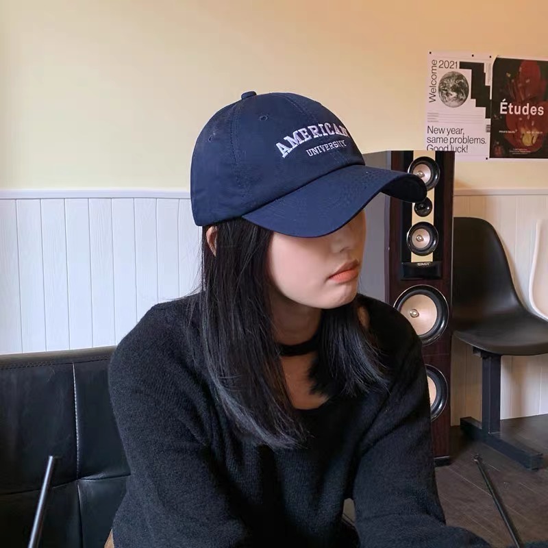 Mũ MG STUDIO thêu họa tiết chữ &quot;American University&quot;